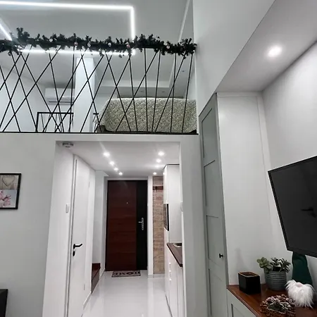 公寓 Carina Duplex Apartment- Near Nyugati Metro Line 3 *